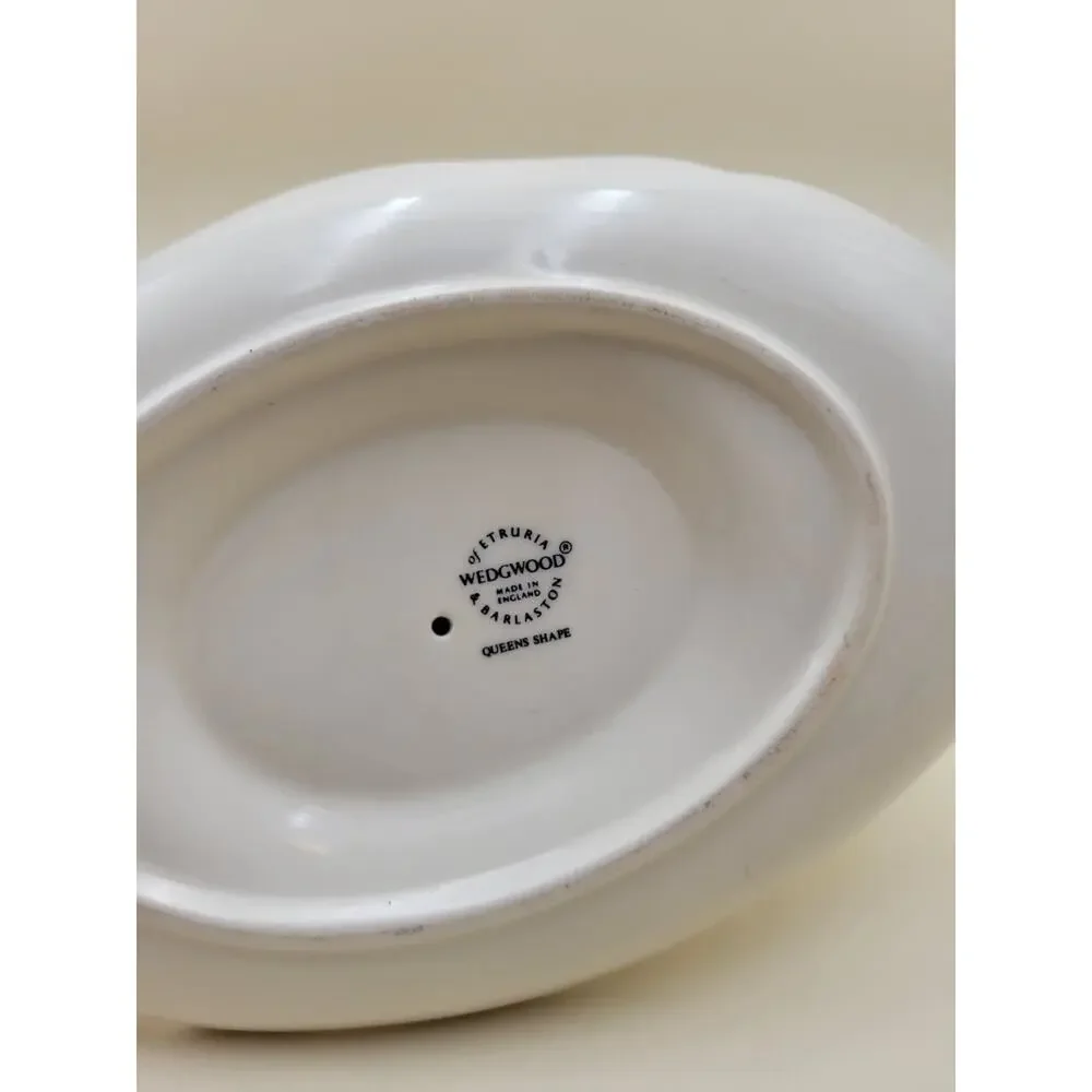 Wedgwood Queens Shape Ceramic Gravy Boat with Saucer White Scalloped Rim